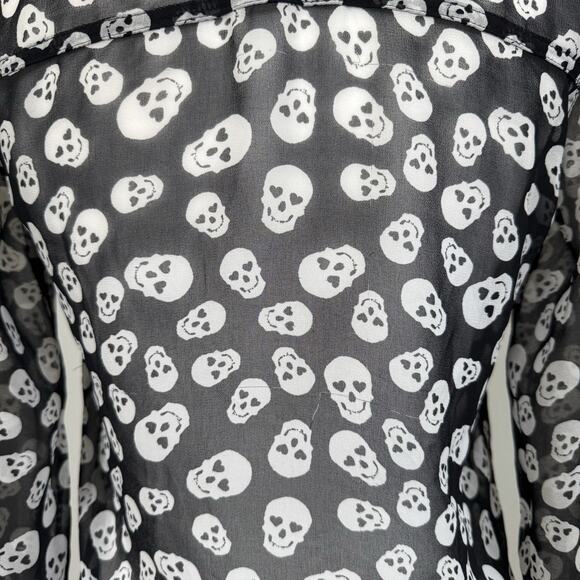Aeropostale Sheer Skull Long Sleeve Button Up Shirt Woman’s XS Black Heart Eyes - Picture 7 of 9
